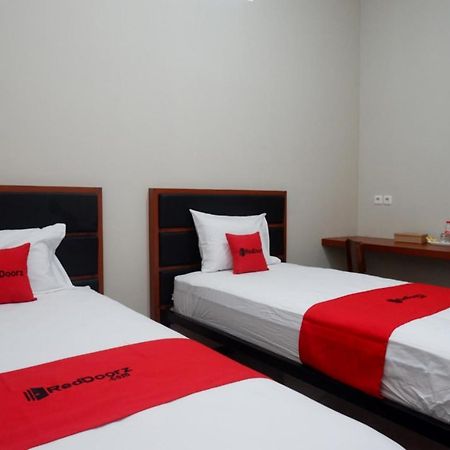 Reddoorz Near Kampus Ump Purwokerto 2 Hotel Sumbang Kültér fotó