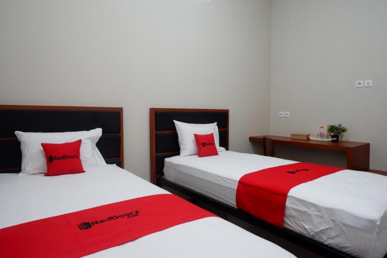 Reddoorz Near Kampus Ump Purwokerto 2 Hotel Sumbang Kültér fotó