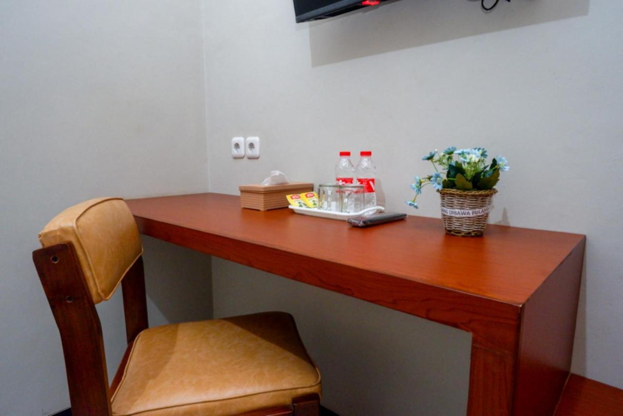 Reddoorz Near Kampus Ump Purwokerto 2 Hotel Sumbang Kültér fotó