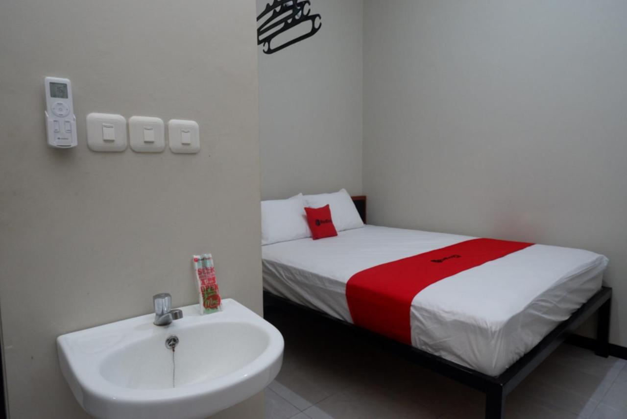 Reddoorz Near Kampus Ump Purwokerto 2 Hotel Sumbang Kültér fotó